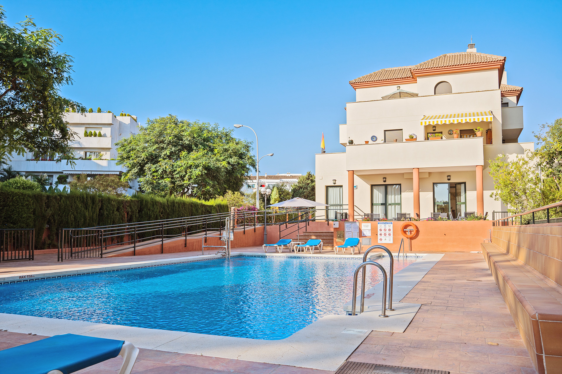 Orpea Apartamentos Y Residencia Puerto Banús